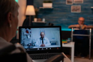 When Eyes Meet Through the Screen – How VRI Changes the Dynamic